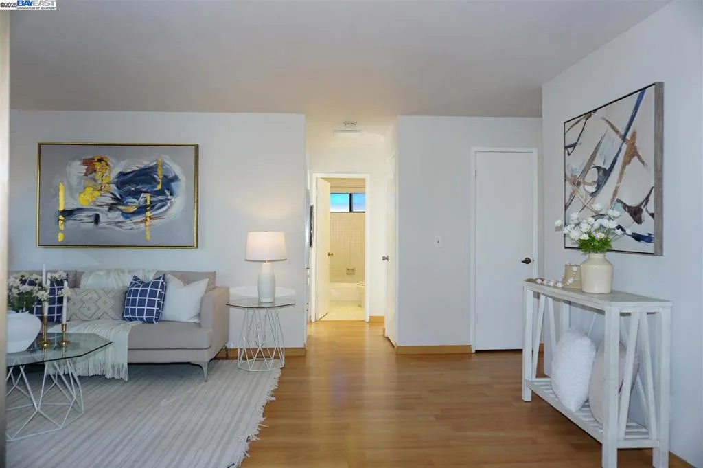 39495 Albany Cmn C, Fremont, California 94538 home-pic-9