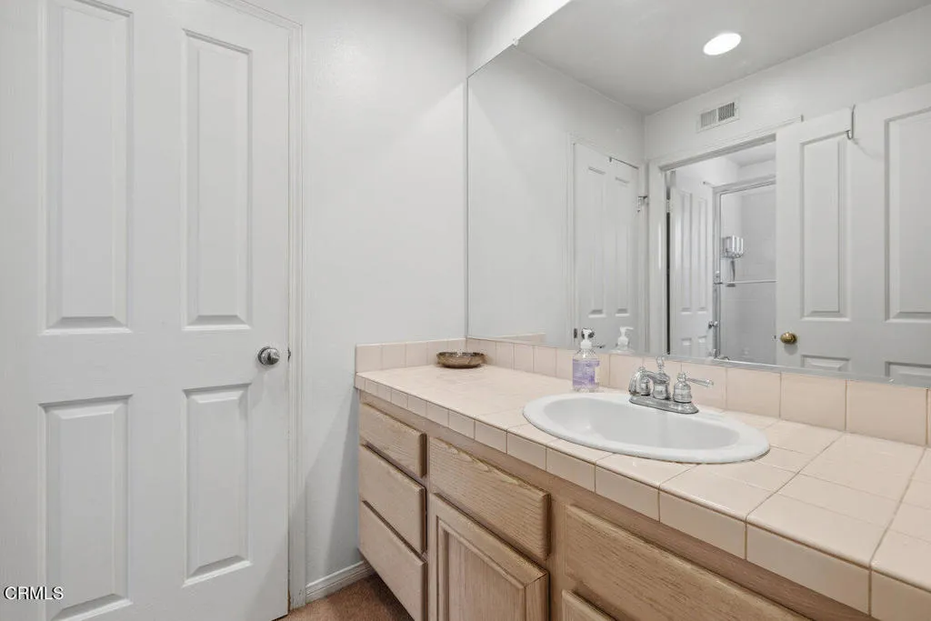 1251 Via Latina Drive, Camarillo, California 93012 home-pic-36
