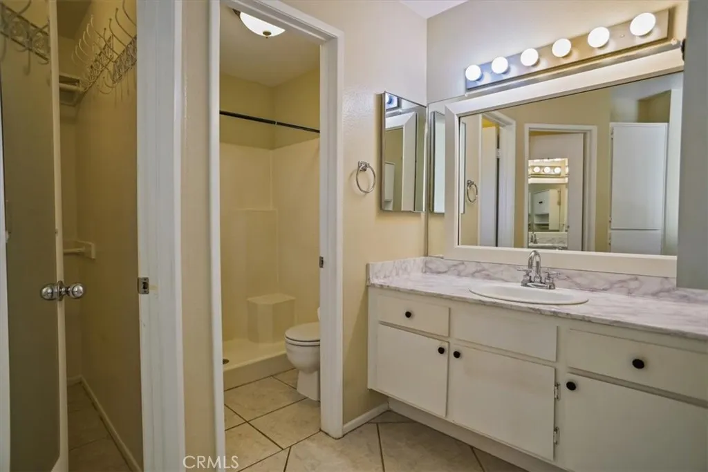 23609 Del Monte Drive 301, Valencia, California 91355 home-pic-11