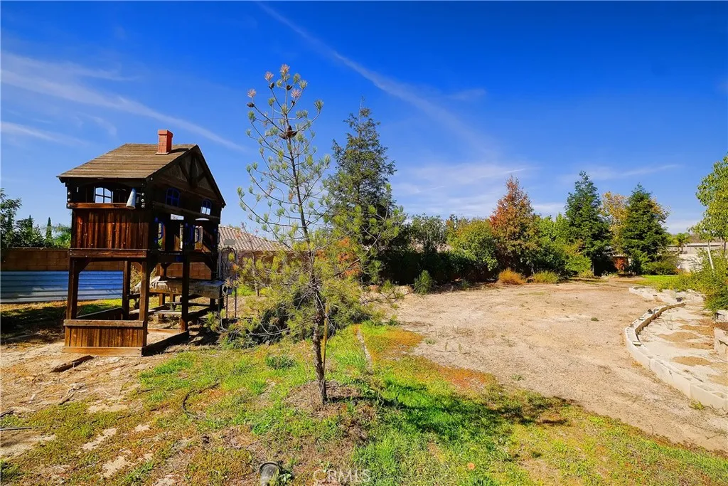 1791 Hannon, Cherry Valley, California 92223 home-pic-31