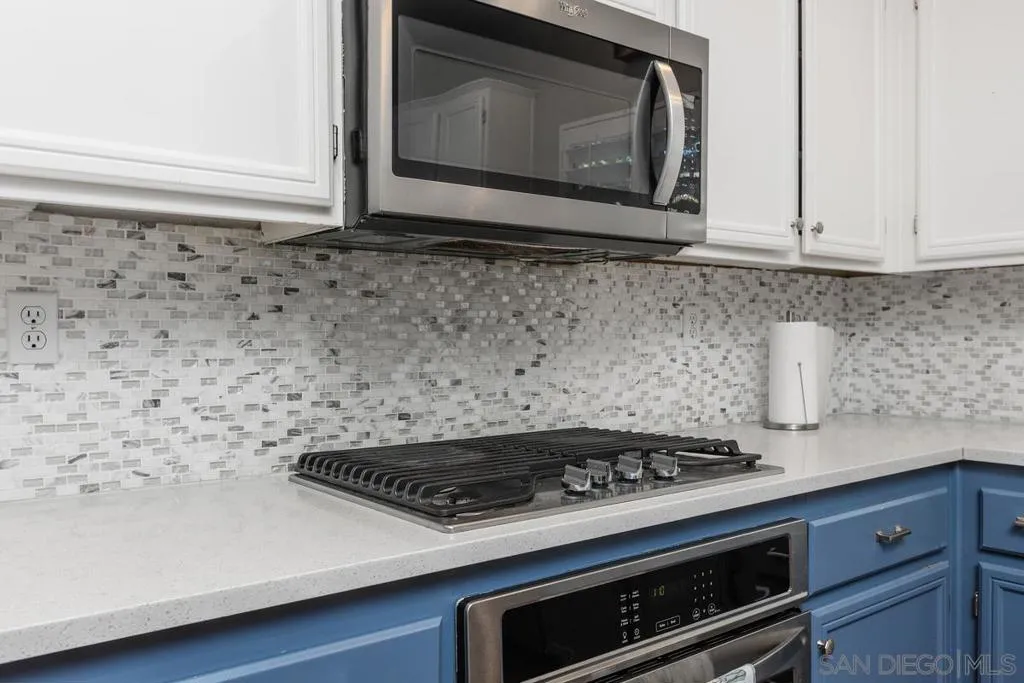 4322 Deer Valley Way, Oceanside, California 92057 home-pic-3