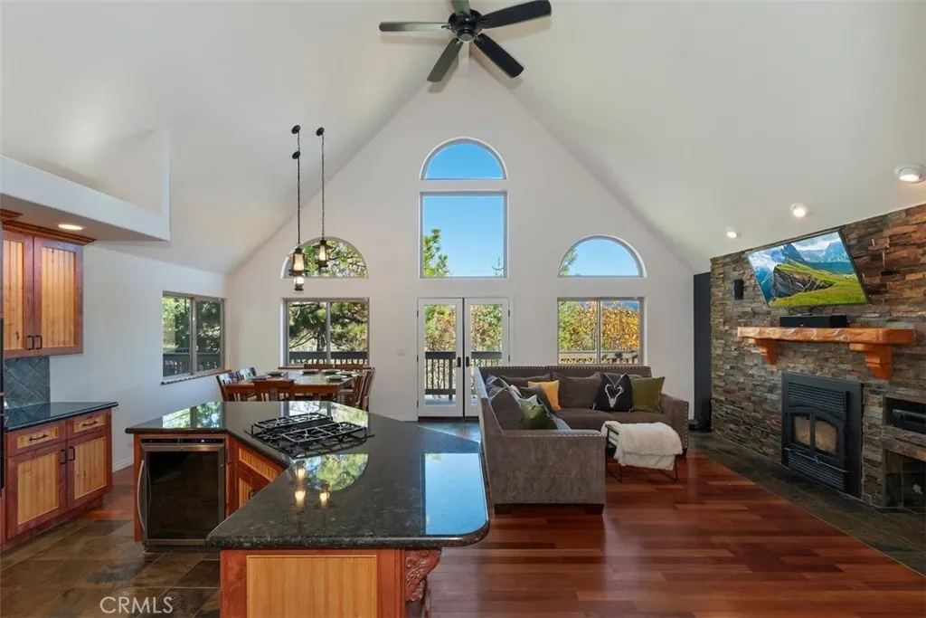 1214 Portillo, Lake Arrowhead, California 92352 home-pic-6