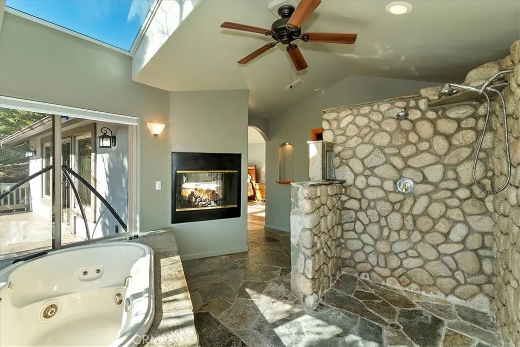 1214 Portillo, Lake Arrowhead, California 92352 home-pic-31