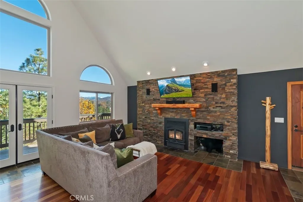 1214 Portillo, Lake Arrowhead, California 92352 home-pic-7