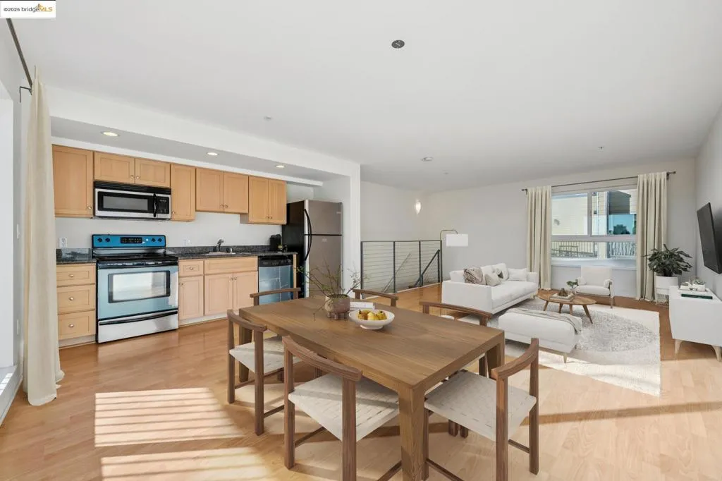 485 W Macarthur Blvd 407, Oakland, California 94609 home-pic-6