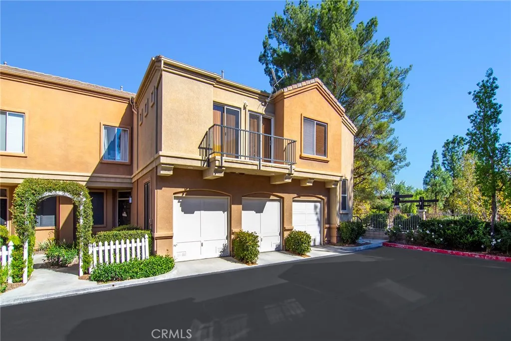 26925 Hillsborough 96, Valencia, California 91354 home-pic-1