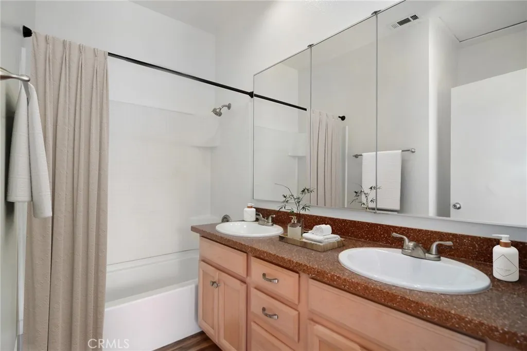 26925 Hillsborough 96, Valencia, California 91354 home-pic-12