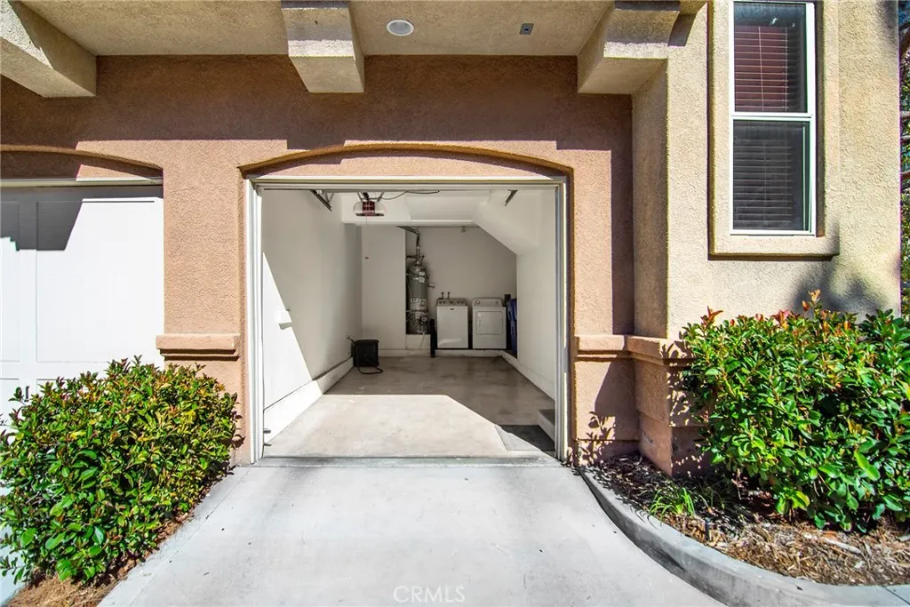 26925 Hillsborough 96, Valencia, California 91354 home-pic-13