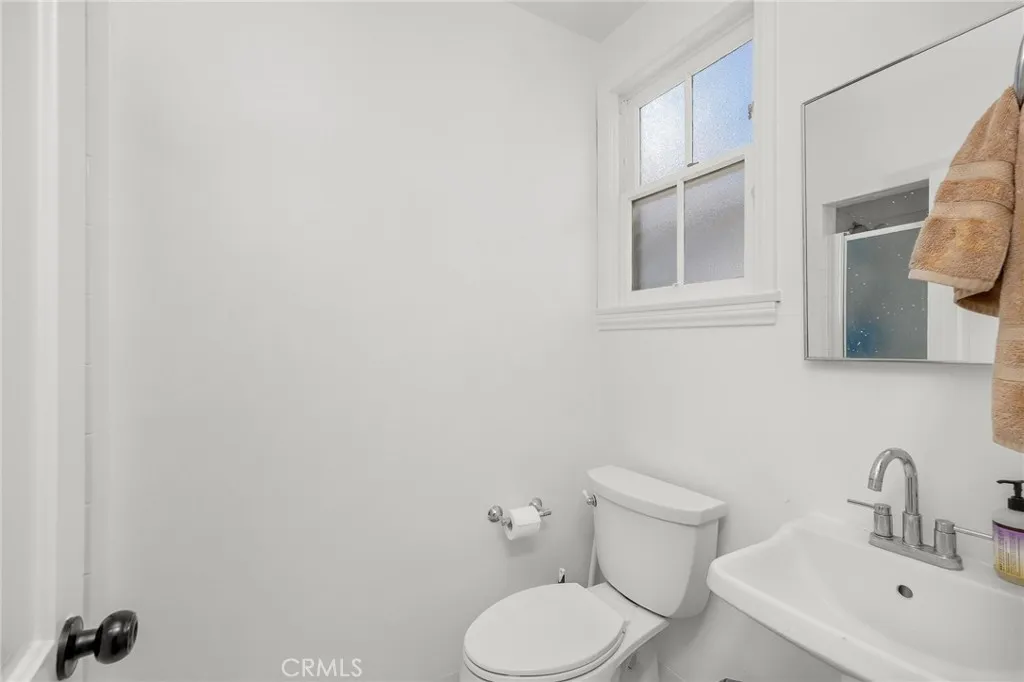 10366 Ashton Avenue, Los Angeles, California 90024 home-pic-18