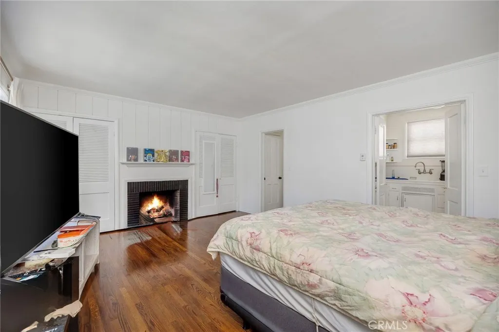10366 Ashton Avenue, Los Angeles, California 90024 home-pic-11