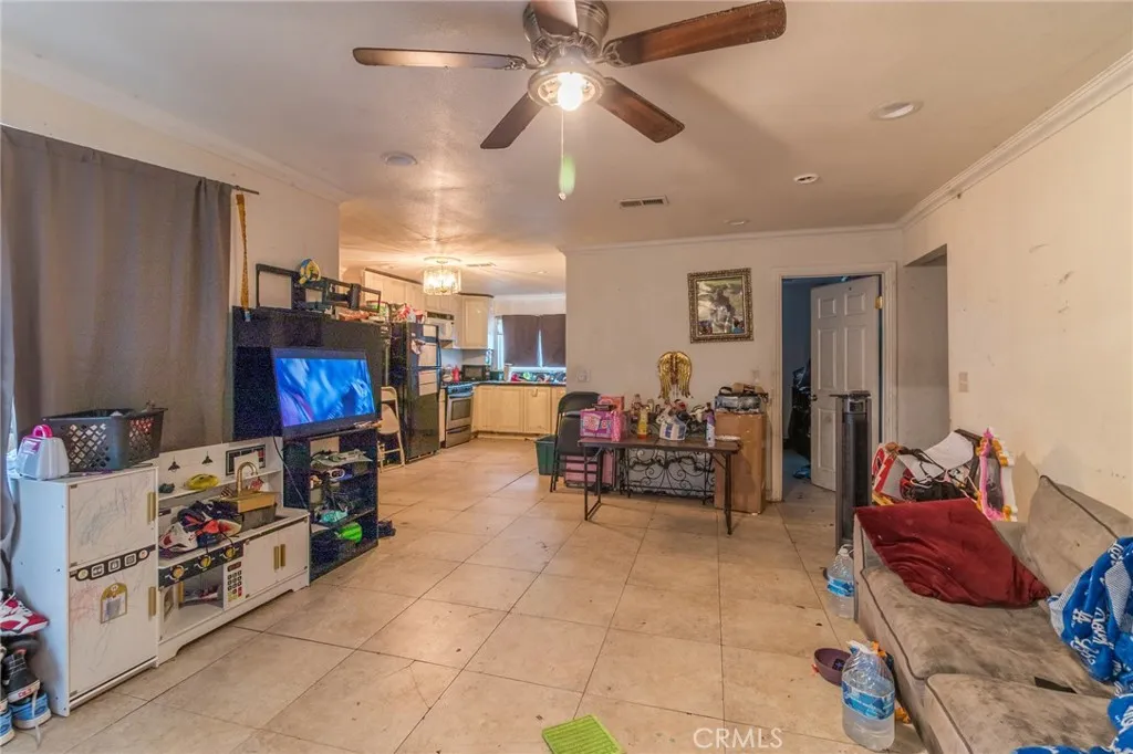 11814 Ramona, Chino, California 91710 home-pic-19