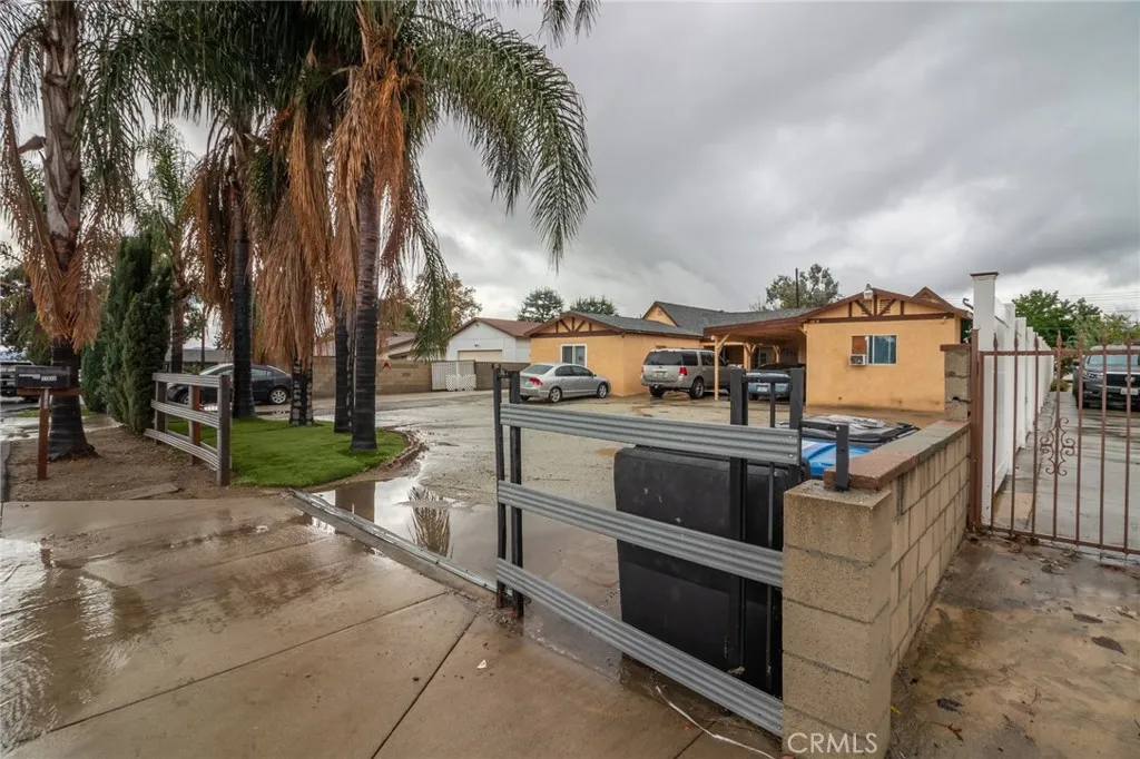 11814 Ramona, Chino, California 91710 home-pic-36