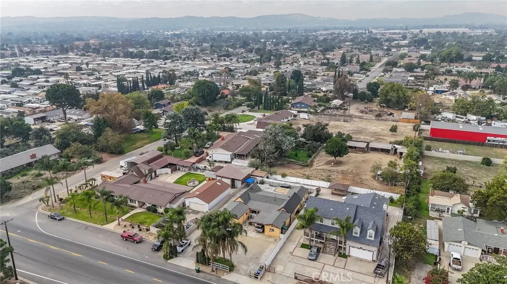 11814 Ramona, Chino, California 91710 home-pic-7