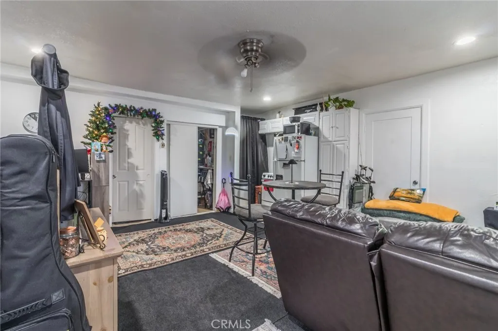 11814 Ramona, Chino, California 91710 home-pic-8