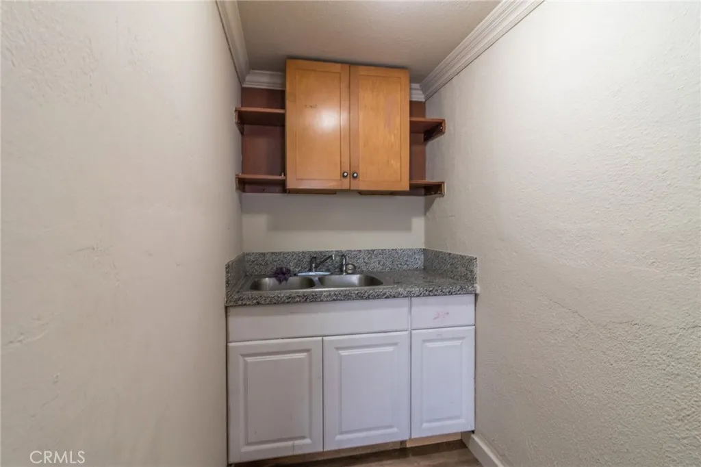 11814 Ramona, Chino, California 91710 home-pic-27