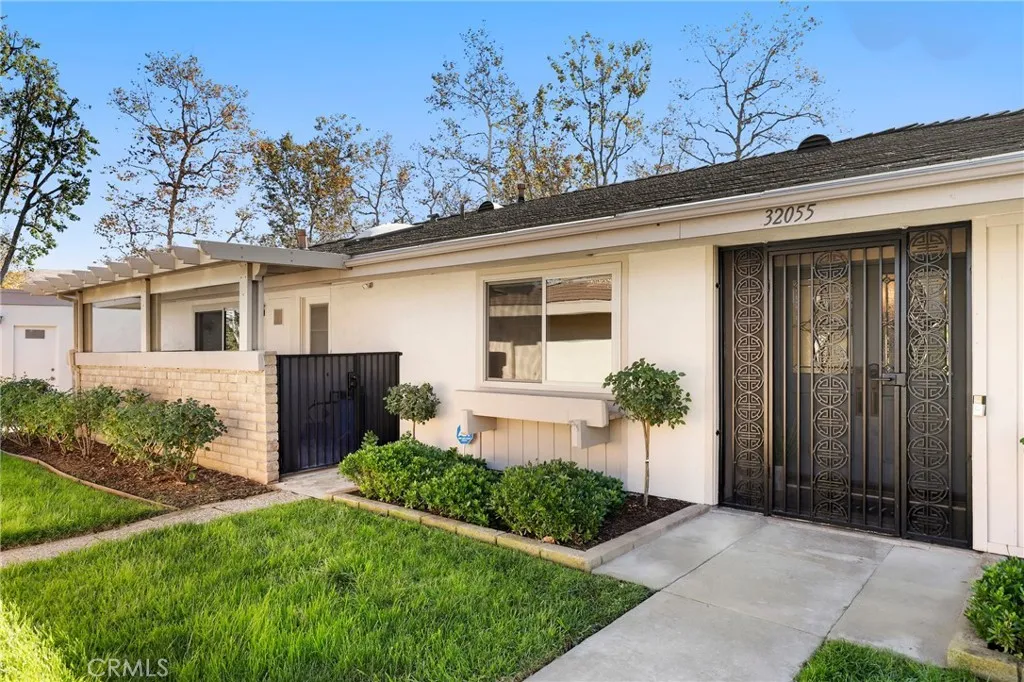 32055 Via Canela, San Juan Capistrano, California 92675 home-pic-0