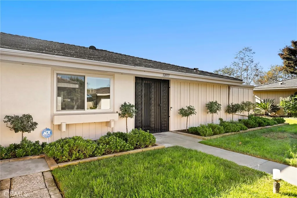 32055 Via Canela, San Juan Capistrano, California 92675 home-pic-46