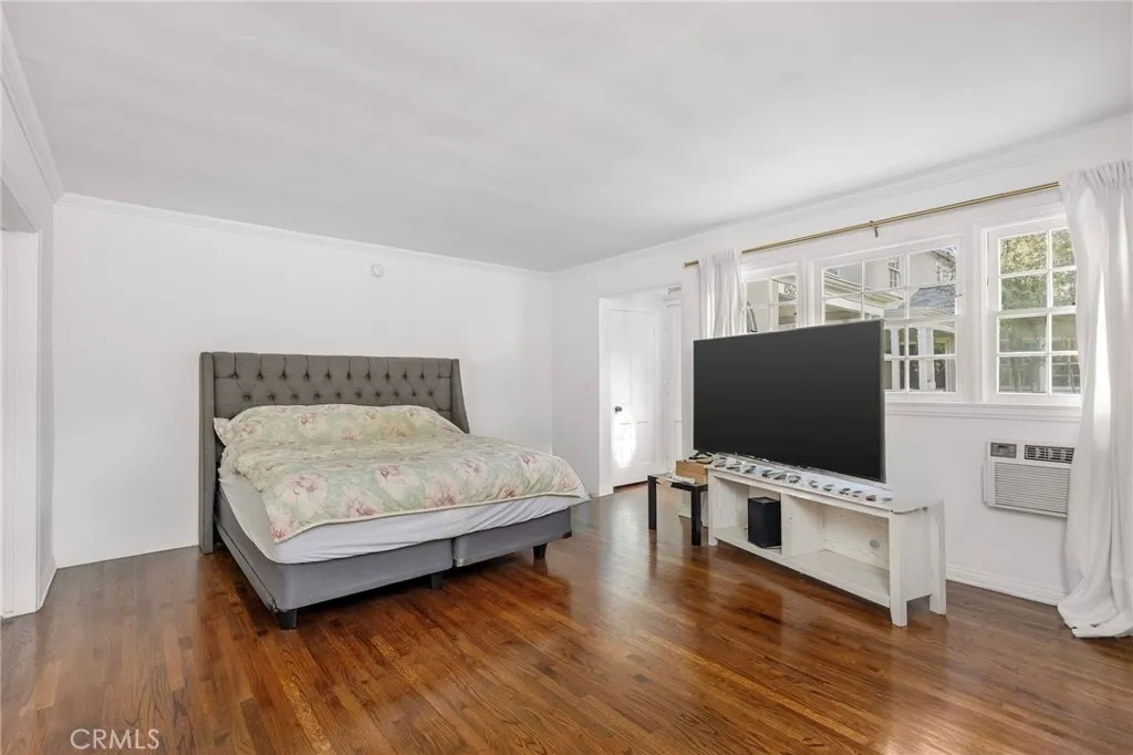 10366 Ashton Avenue, Los Angeles, California 90024 home-pic-12