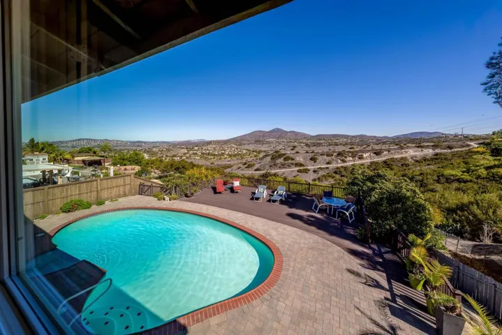 4363 Country Trail, Bonita, California 91902