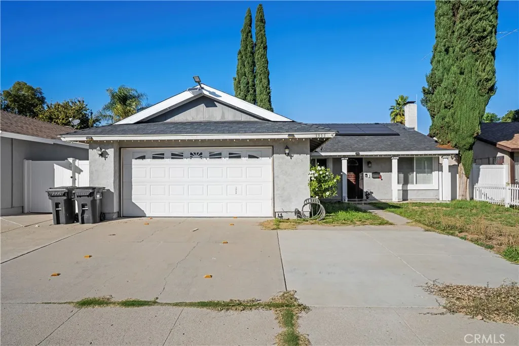 3955 Lecont Court, Simi Valley, California 93063 home-pic-1