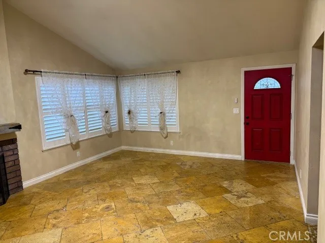 3955 Lecont Court, Simi Valley, California 93063 home-pic-43
