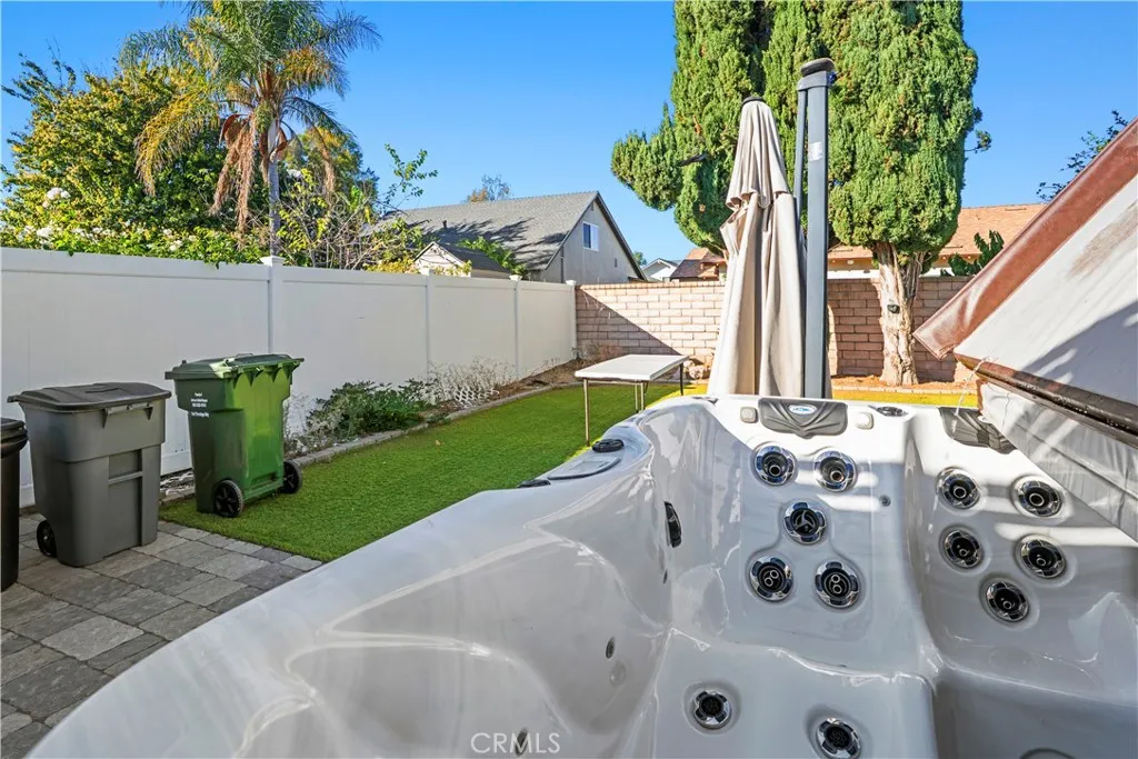 3955 Lecont Court, Simi Valley, California 93063 home-pic-25