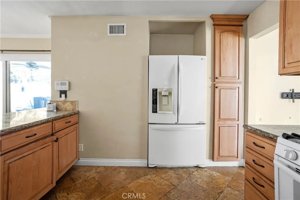 3955 Lecont Court, Simi Valley, California 93063 home-pic-14