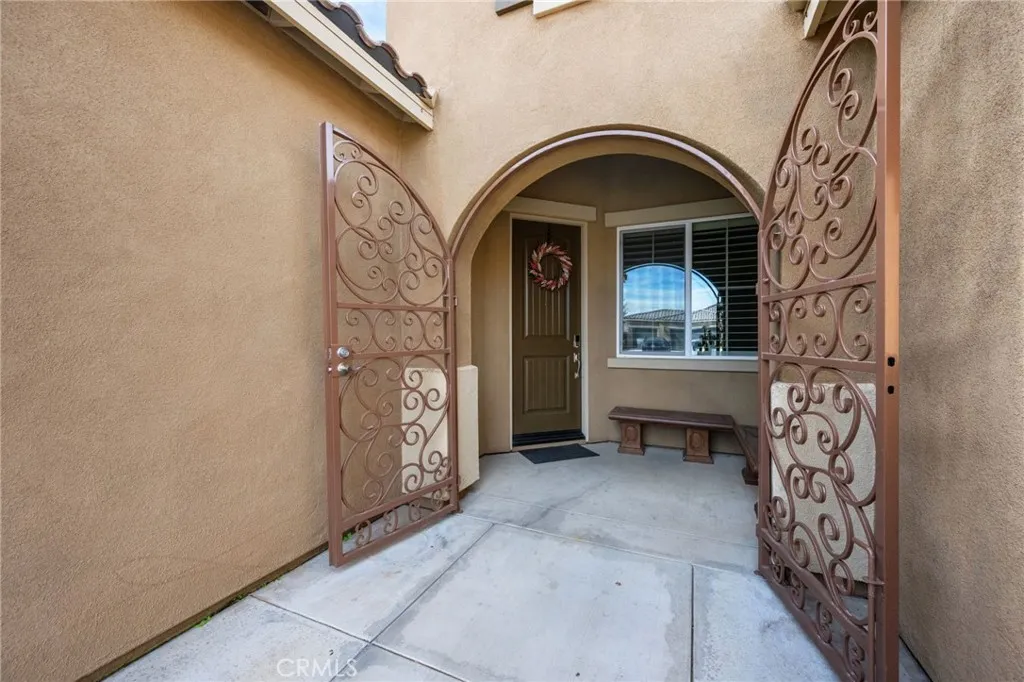 9236 Rainsong Avenue, Hesperia, California 92344 home-pic-8