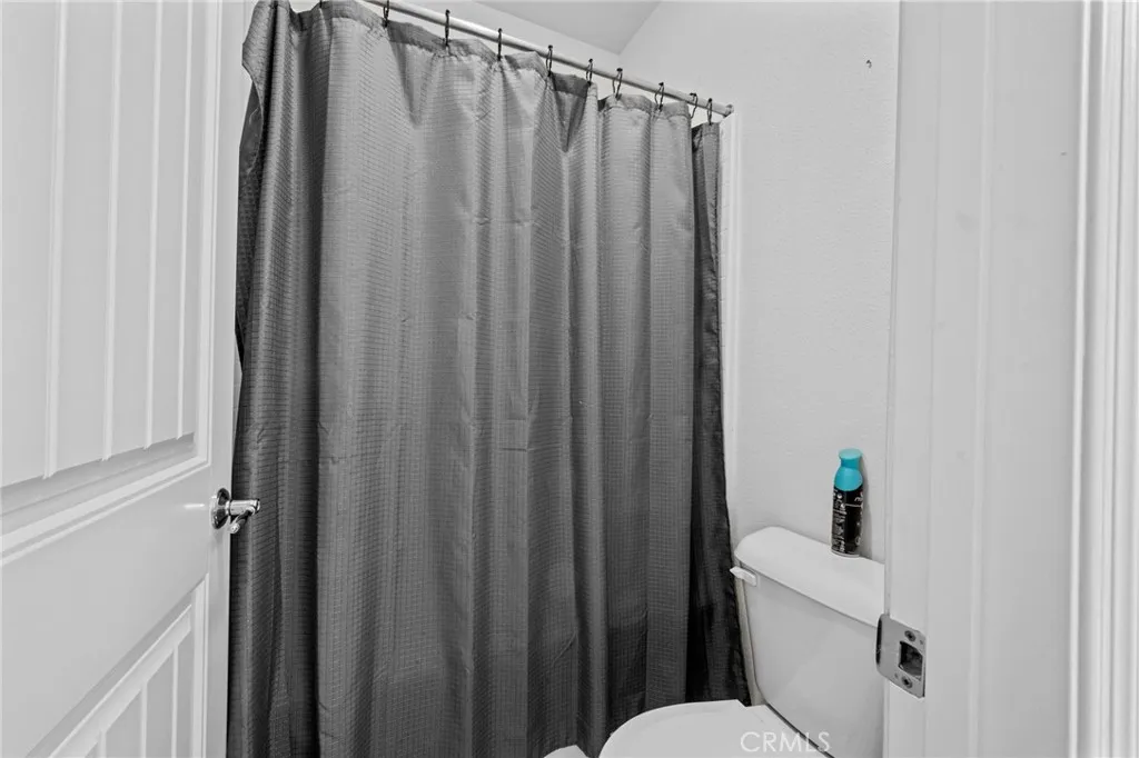 9236 Rainsong Avenue, Hesperia, California 92344 home-pic-40