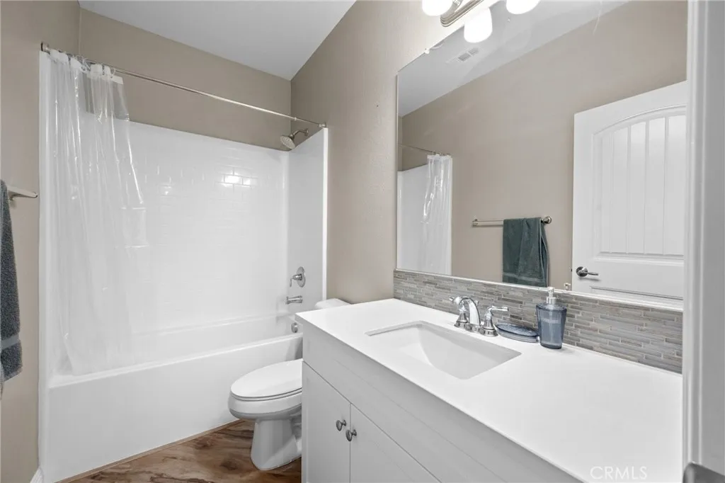 9236 Rainsong Avenue, Hesperia, California 92344 home-pic-42
