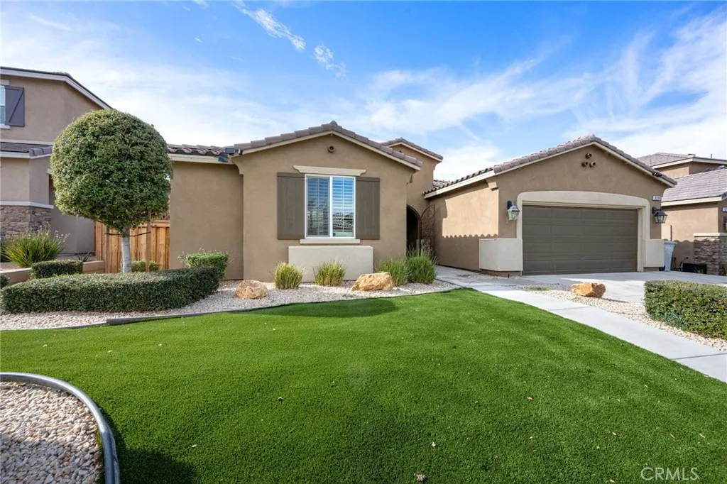 9236 Rainsong Avenue, Hesperia, California 92344 home-pic-5