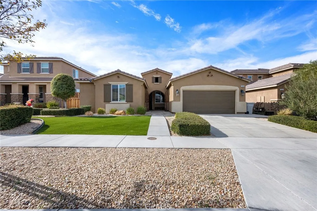 9236 Rainsong Avenue, Hesperia, California 92344 home-pic-7