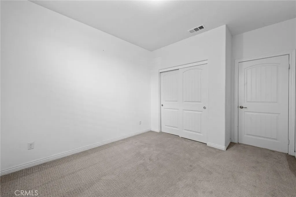 9236 Rainsong Avenue, Hesperia, California 92344 home-pic-39