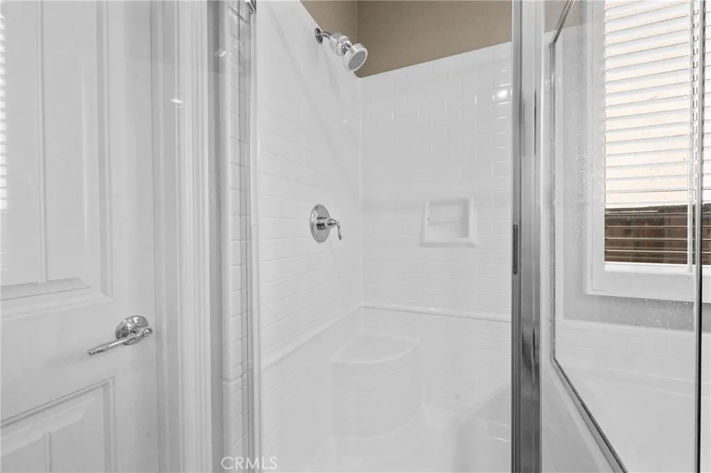 9236 Rainsong Avenue, Hesperia, California 92344 home-pic-28