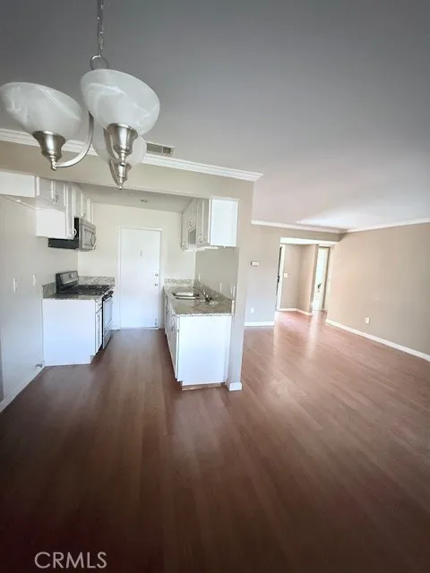 2024 Ortega Court, Hemet, California 92545 home-pic-11