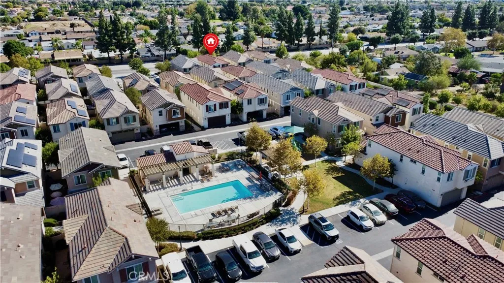 687 S Fillmore, Rialto, California 92376 home-pic-6