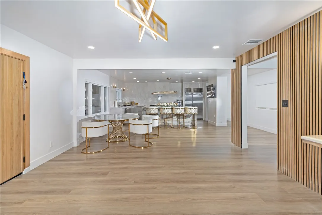 5439 Gentry Avenue, Valley Village, California 91607 home-pic-6