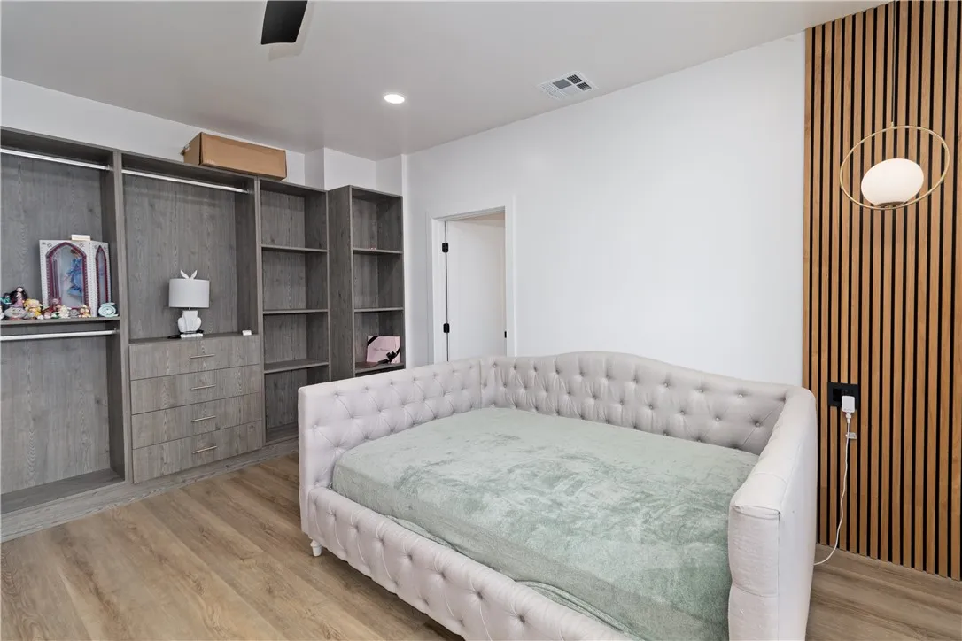 5439 Gentry Avenue, Valley Village, California 91607 home-pic-33