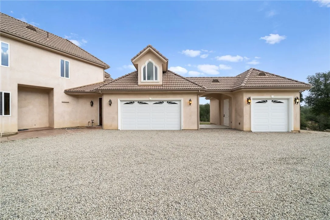 18378 Avenida Bosque, Murrieta, California 92562 home-pic-26