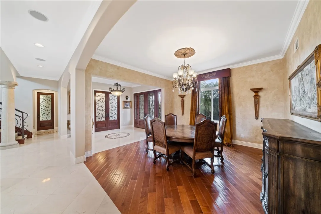 18378 Avenida Bosque, Murrieta, California 92562 home-pic-11
