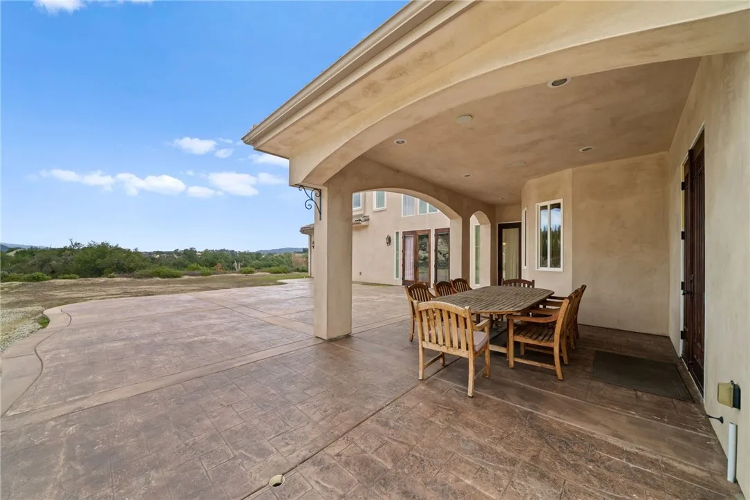 18378 Avenida Bosque, Murrieta, California 92562 home-pic-24