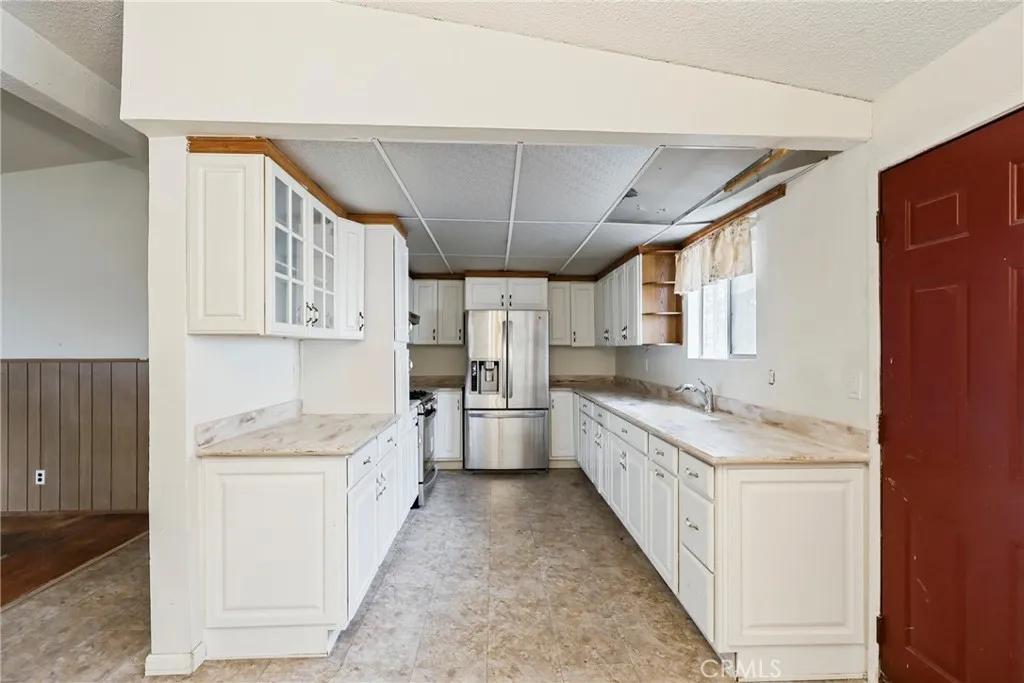 22719 Gulf Avenue, Carson, California 90745 home-pic-7