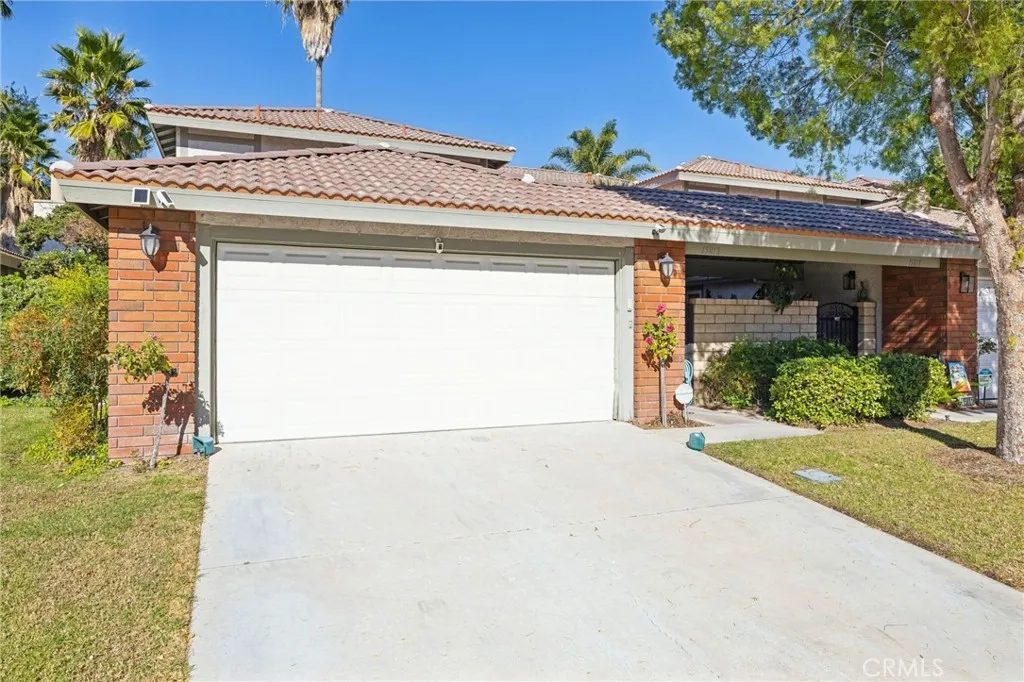15813 Ada, Canyon Country, California 91387 home-pic-0