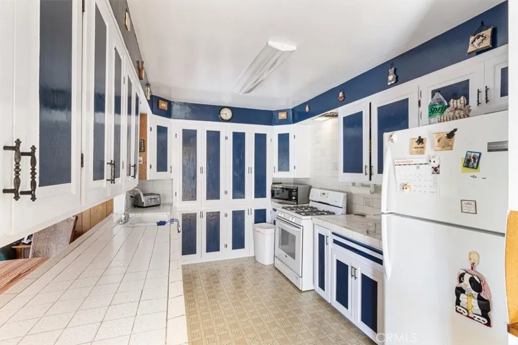 5313 Golden West, Temple City, California 91780 home-pic-24