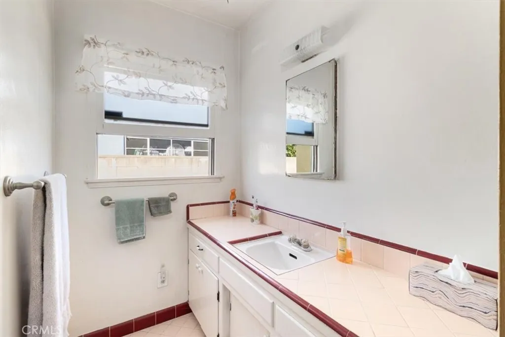 5313 Golden West, Temple City, California 91780 home-pic-10