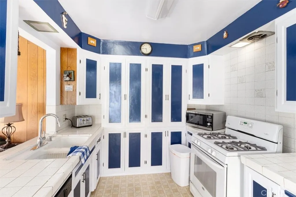 5313 Golden West, Temple City, California 91780 home-pic-25