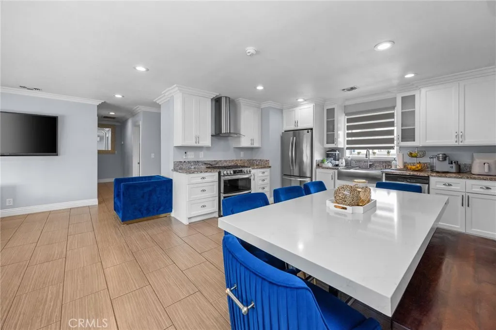 10018 Geneva Avenue, Montclair, California 91763 home-pic-7