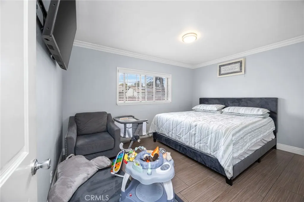 10018 Geneva Avenue, Montclair, California 91763 home-pic-9