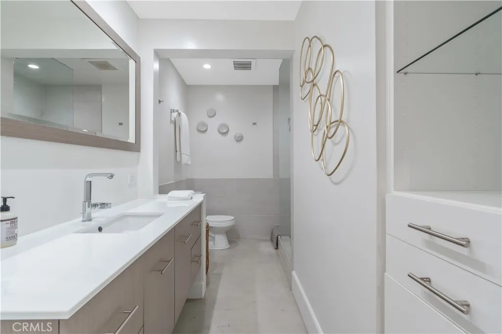 30 Reef Street 3, Marina Del Rey, California 90292 home-pic-10