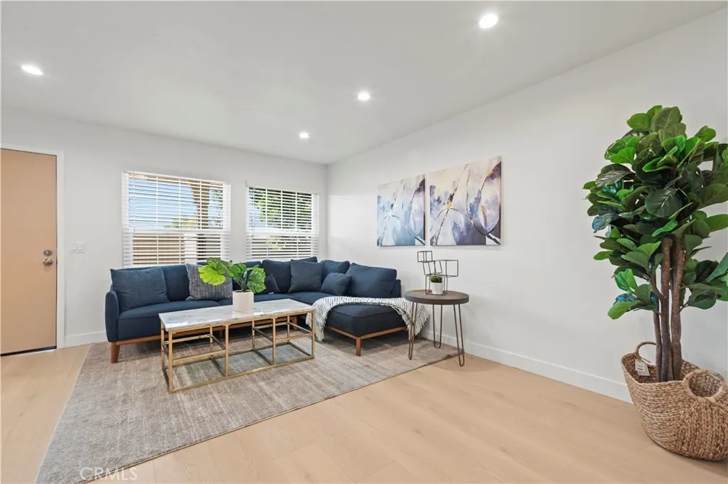 15065 Henley Drive 1, Westminster, California 92683 home-pic-5